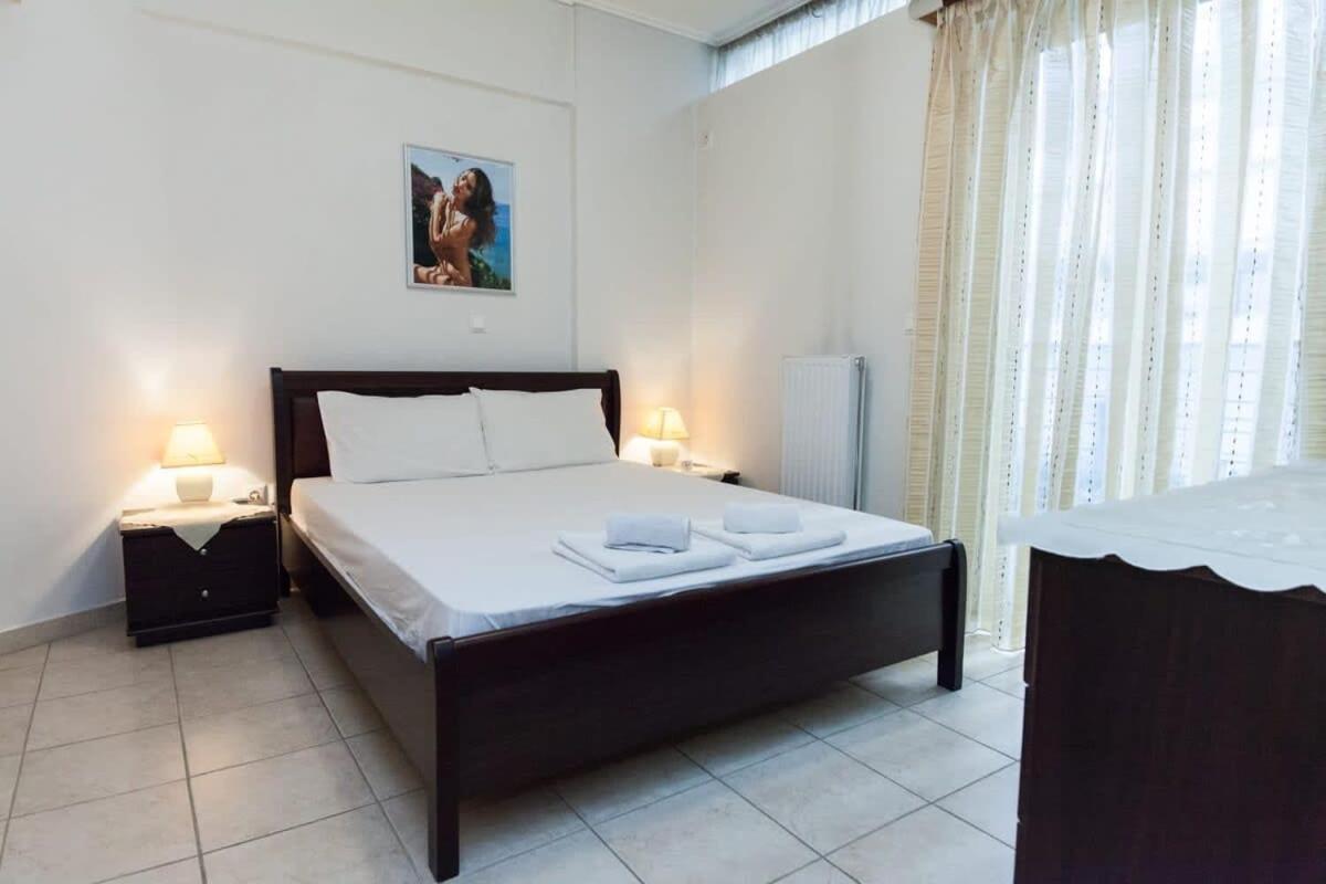 Scenic Balcony Apt In Vibrant Petralona أثينا المظهر الخارجي الصورة
