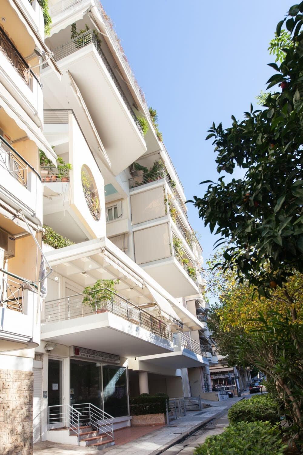 Scenic Balcony Apt In Vibrant Petralona أثينا المظهر الخارجي الصورة